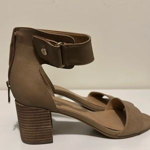Tommy Hilfiger Nude Low Block Heel
